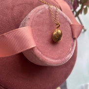 Mini Venus Shell Necklace