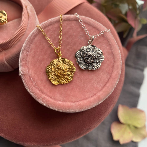 Daisy Necklace