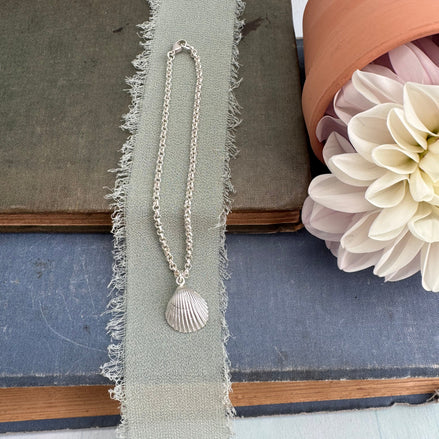 Cockle Shell Bracelet