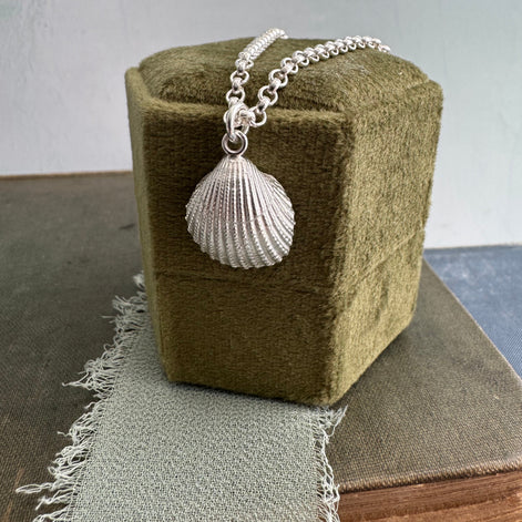 Cockle Shell Bracelet