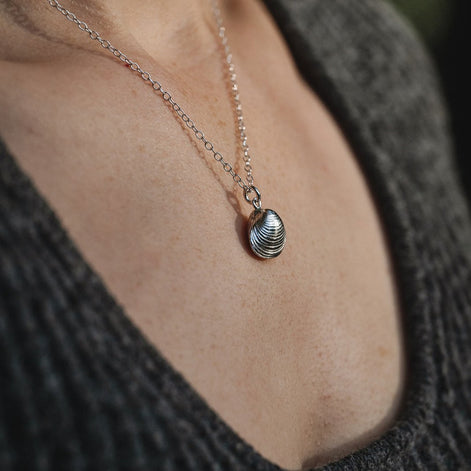 Mini Venus Shell Necklace