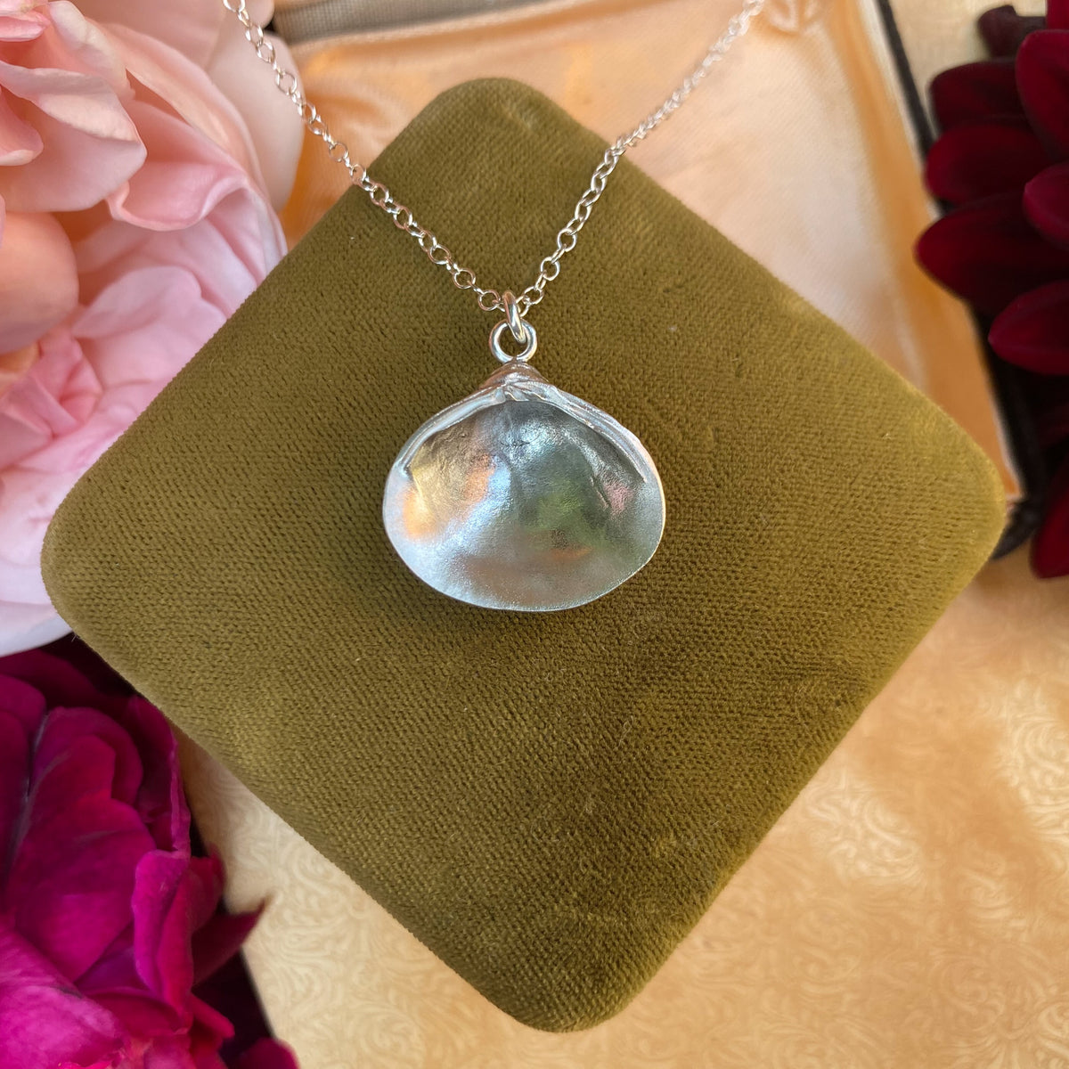 Venus Shell Necklace