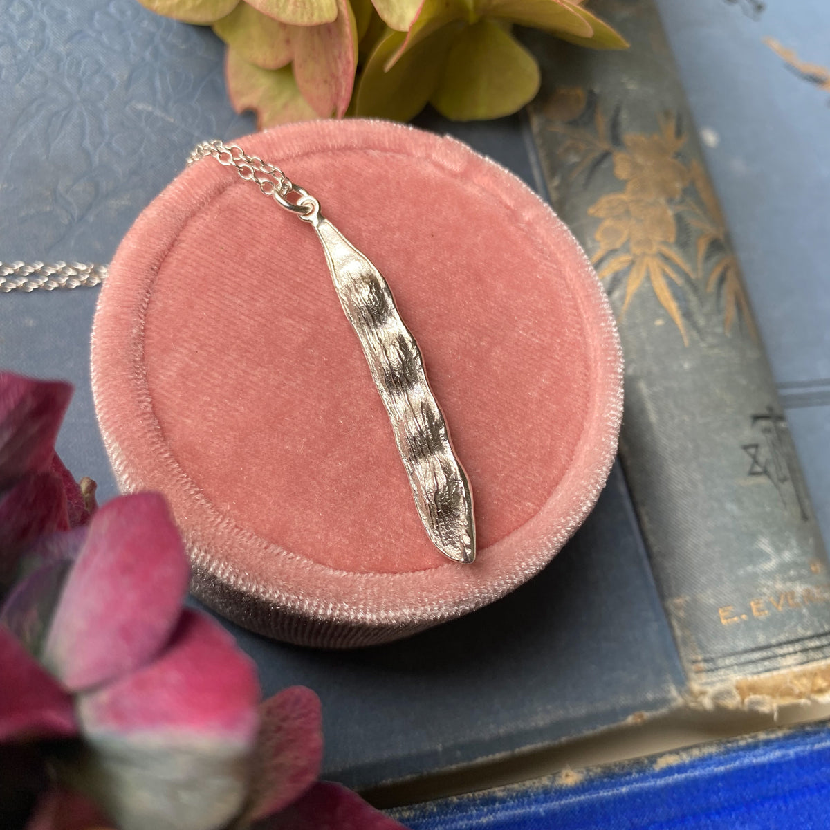 Four Peas in a Pod Necklace