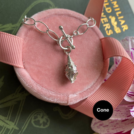 Custom Single Shell Charm Bracelet
