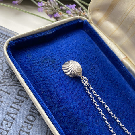 Cockle Shell Bracelet