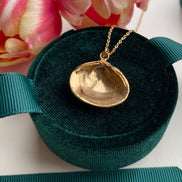 Venus Shell Necklace