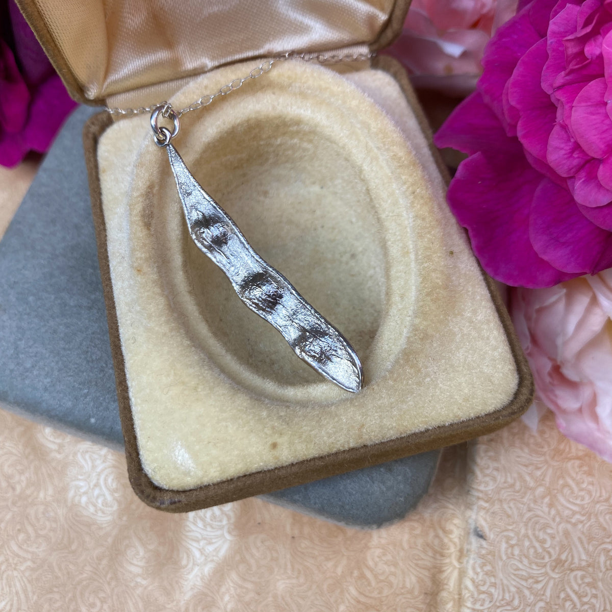 Three Peas in a Pod Necklace