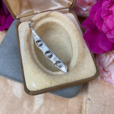 Three Peas in a Pod Necklace