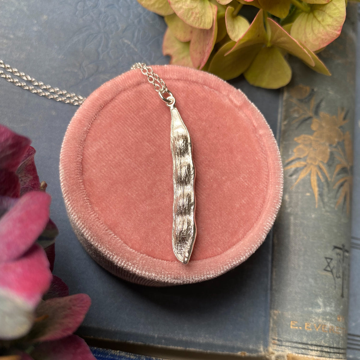 Four Peas in a Pod Necklace